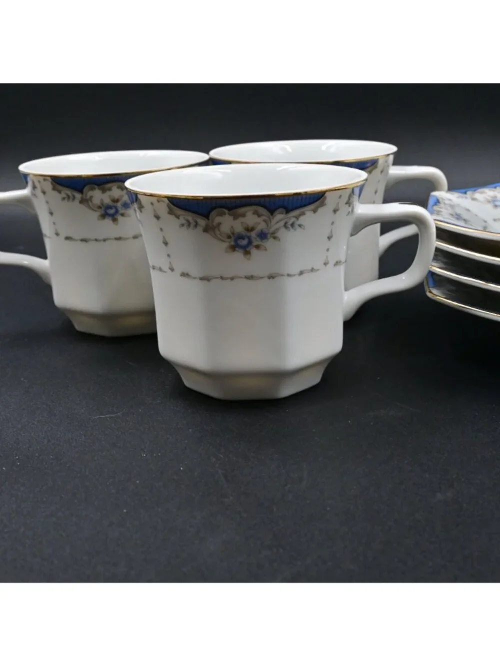 Seizan Mood Indigo 7936 Tea Cup & Saucer Set Octagonal Shape Set Of 4